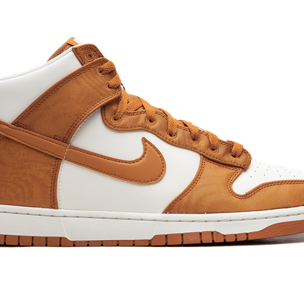 Nike Dunk High "Monarch"