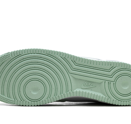Nike AIR FORCE 1 "Mint Foam"