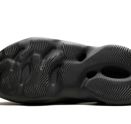 Yeezy Foam Runner "Carbon"