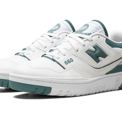 New Balance 550 WMNS "Reflection / New Spruce"