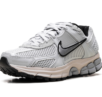 Nike Zoom Vomero 5 WMNS "Pure Platinum"