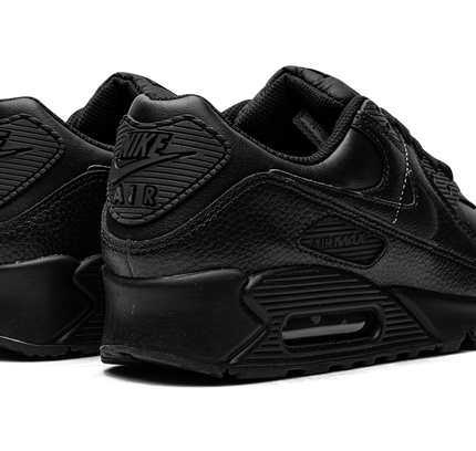 Nike Air Max 90 "Triple Black"