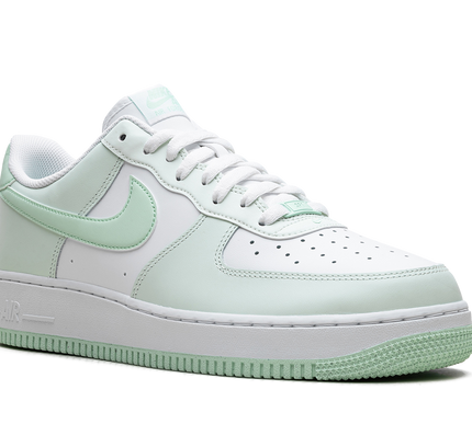 Nike AIR FORCE 1 "Mint Foam"