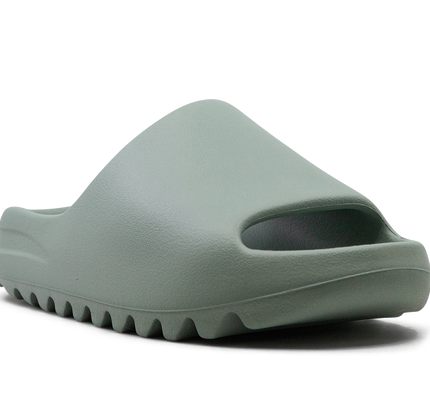 Yeezy Slide "Salt"