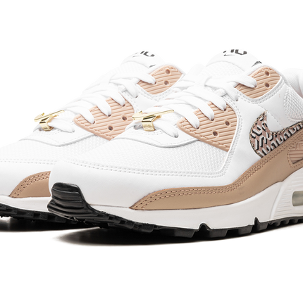 Nike Air Max 90 WMNS "United In Victory"
