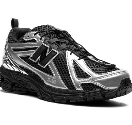 New Balance 1906R „The Basement Schwarz Silber“