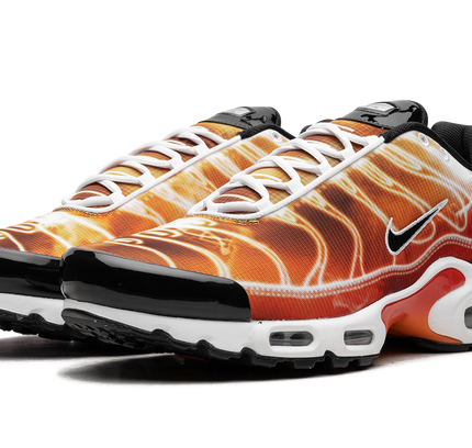 Nike Air Max Plus "Light Photography - Sport Red"