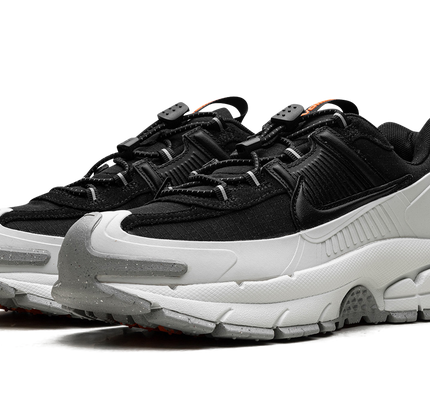 Nike Zoom Vomero 5 Roam "Black Light Silver"