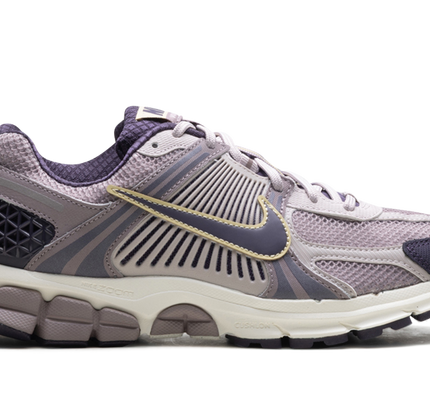 Nike Zoom Vomero 5 "Platinum Violet"