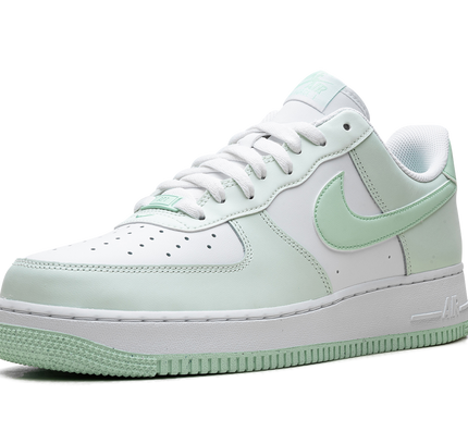 Nike AIR FORCE 1 "Mint Foam"