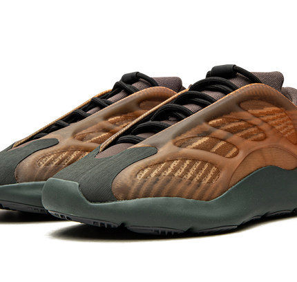 Yeezy 700 V3 "Copper Fade"