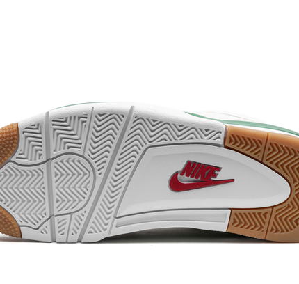 Air Jordan 4 Retro SB „Pine Green“