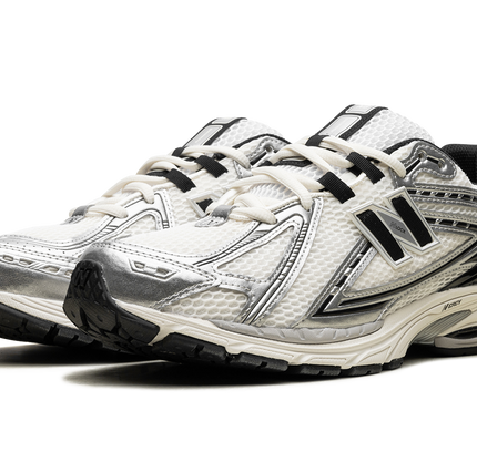 New Balance M1906 "METALLIC SILBER"
