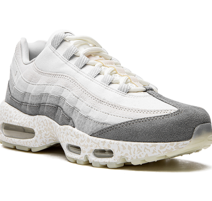 Nike Air Max 95 QS "Light Bone-Glow in the Dark"