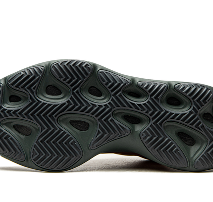 Yeezy 700 V3 "Copper Fade"