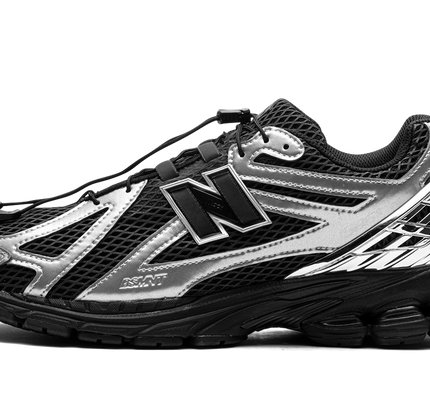 New Balance 1906R „The Basement Schwarz Silber“