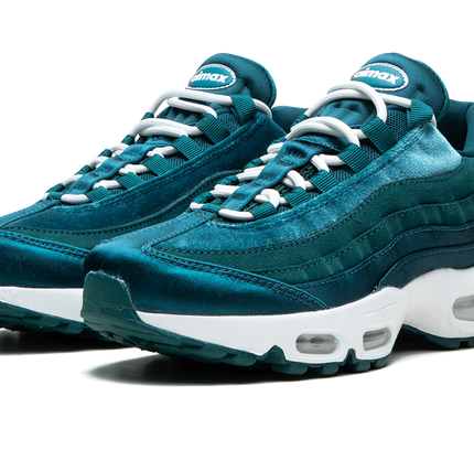 Nike Air Max 95 MNS WMNS "Green Velvet"