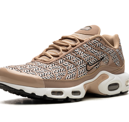 Nike Air Max Plus WMNS „United In Victory“