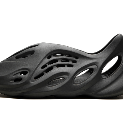 Yeezy Foam Runner "Carbon"