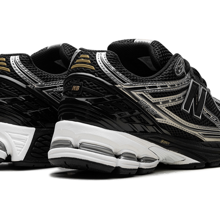 New Balance 1906R „Schwarz Grau Weiß“