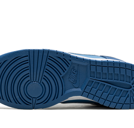 Nike Dunk Low Retro "Dark Marina Blue"