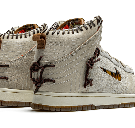 Nike Dunk High "Bodega - Friends & Family"