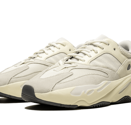 Yeezy Boost 700 "Analog"