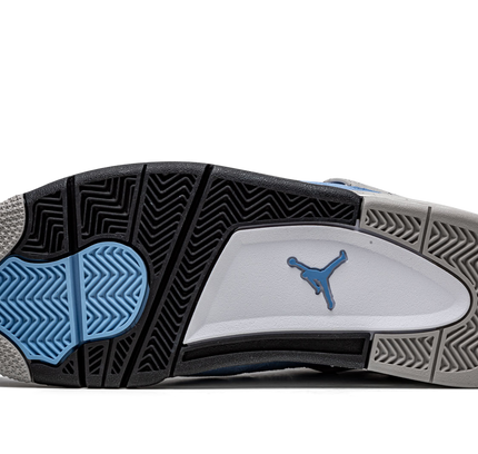 Air Jordan 4 Retro "University Blue"