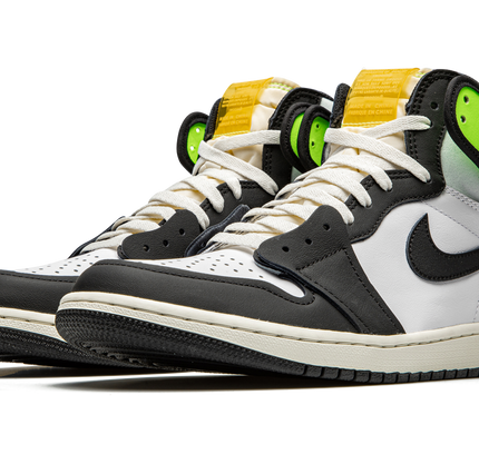 Air Jordan 1 Retro High OG "Volt Gold"
