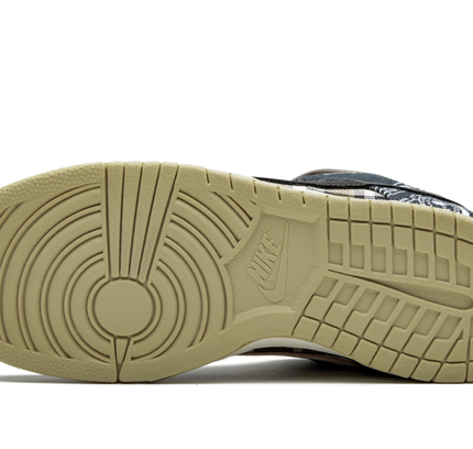 Nike SB Dunk Low "Travis Scott"