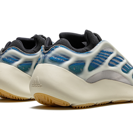 Yeezy 700 V3 "Kyanite"