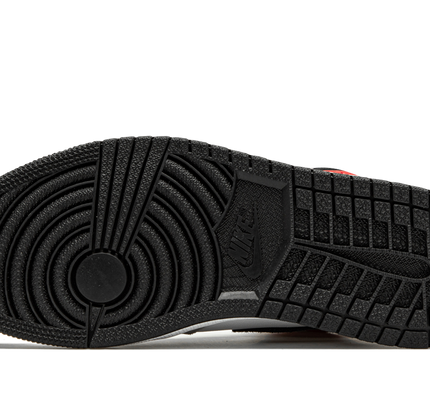 Air Jordan 1 Retro High OG "Light Smoke Grey"