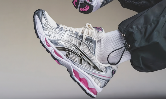 <h2><strong>ASICS KAYANO-14</strong></h2>