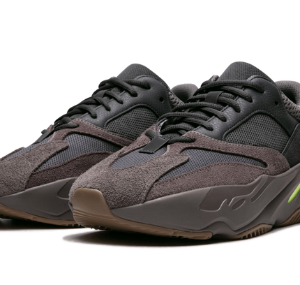 Yeezy Boost 700 "Mauve"