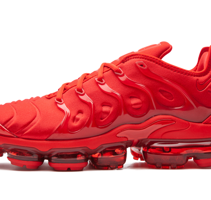 Nike Air VaporMax Plus "TRIPLE RED"