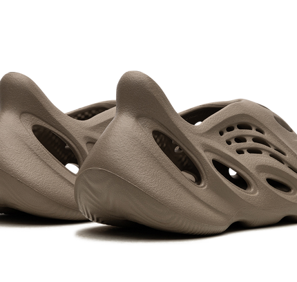 Yeezy Foam Runner "Stone Taupe"