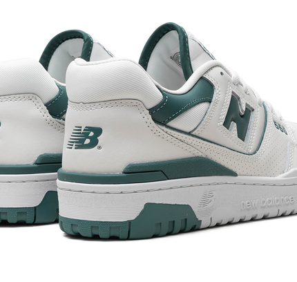 New Balance 550 WMNS "Reflection / New Spruce"