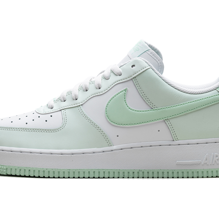 Nike AIR FORCE 1 "Mint Foam"