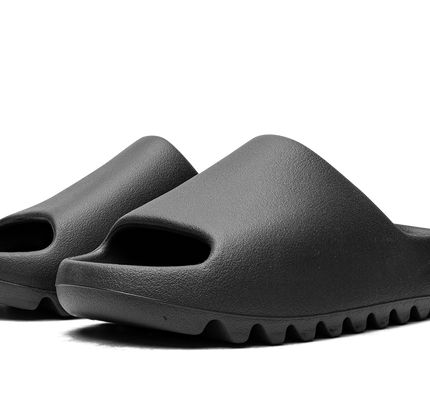 Yeezy Slide "Onyx 2022/2023"