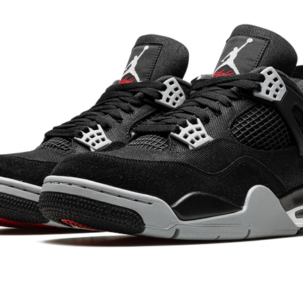 Air Jordan 4 „Schwarze Leinwand“