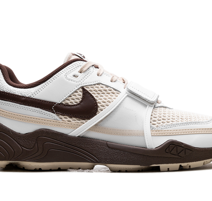 Nike Zoom Field Jaxx "Travis Scott - Helle Schokolade"