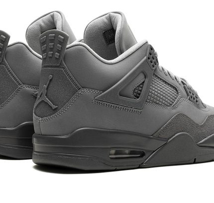 Air Jordan 4 „Wet Cement“