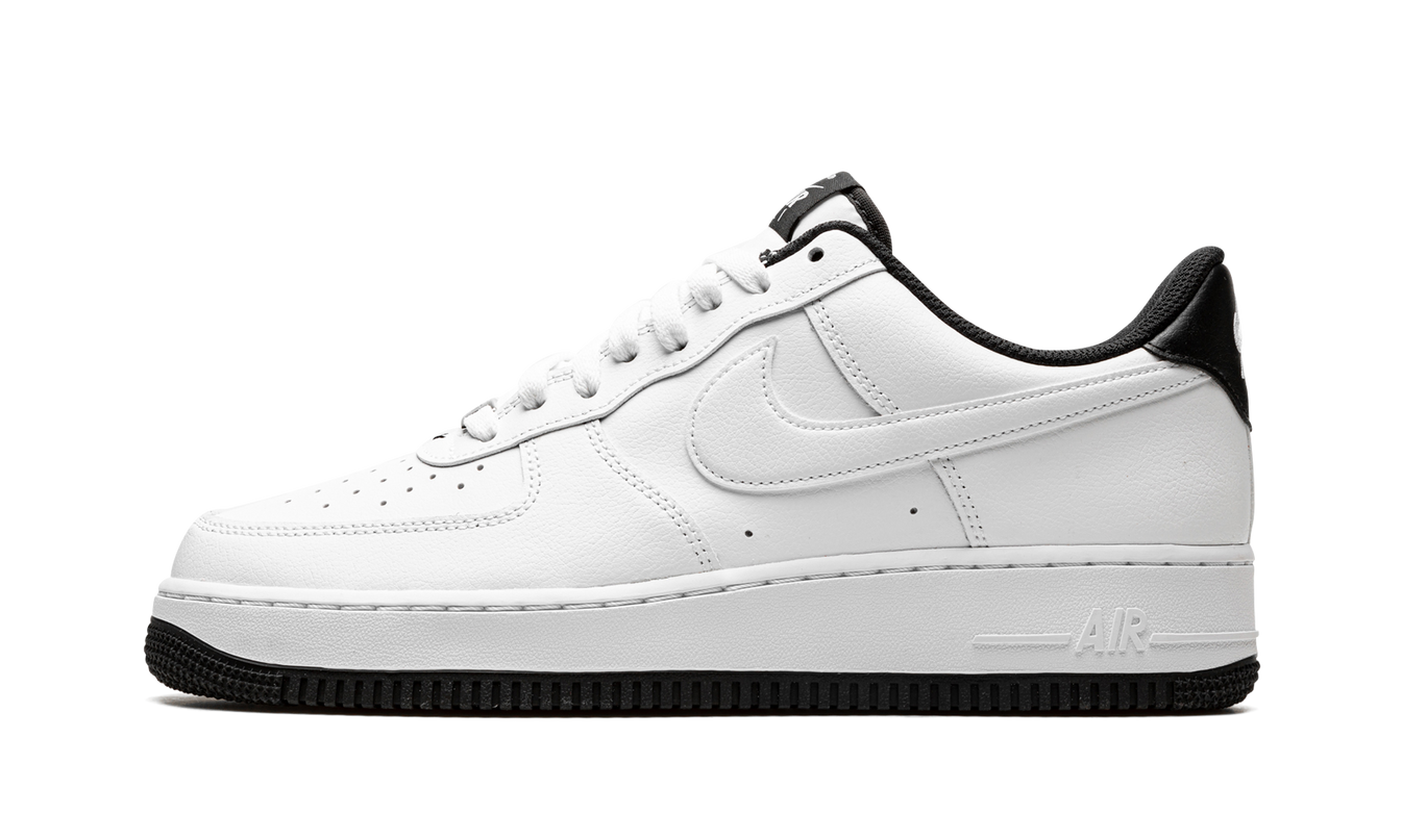 Nike Air Force 1 '07 "White / Black"