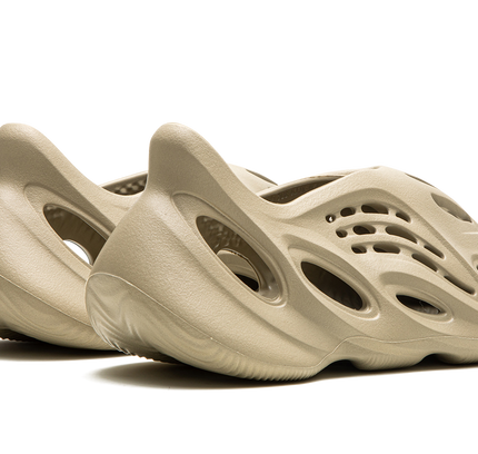 Yeezy Foam Runner "Stone Salt"