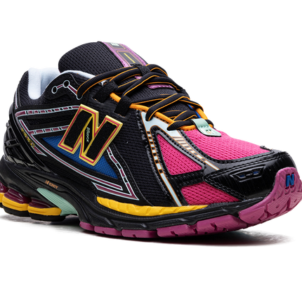 New Balance 1906 "Schwarz/Pink"
