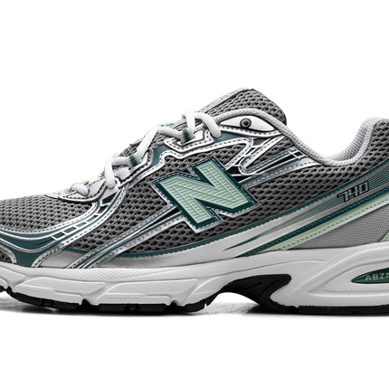 New Balance 740 V2 "Silver Metallic New Spruce"