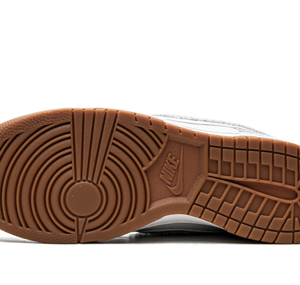 Nike Dunk High "Chenille - Light Smoke"