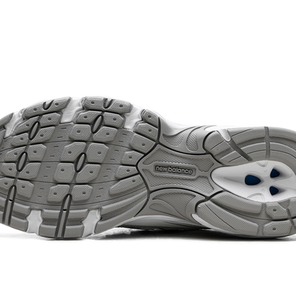 New Balance 740 "White Silver"