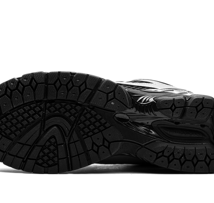 New Balance 1906R „The Basement Schwarz Silber“