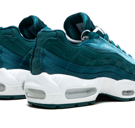 Nike Air Max 95 MNS WMNS "Green Velvet"